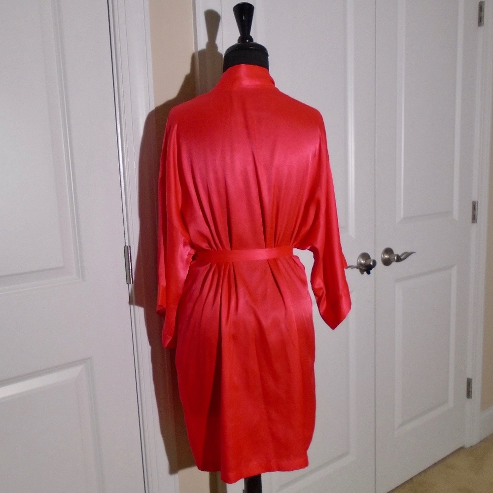 Victoria's Secret Red Satin Short Kimono Robe S/M - Picture 5 of 8